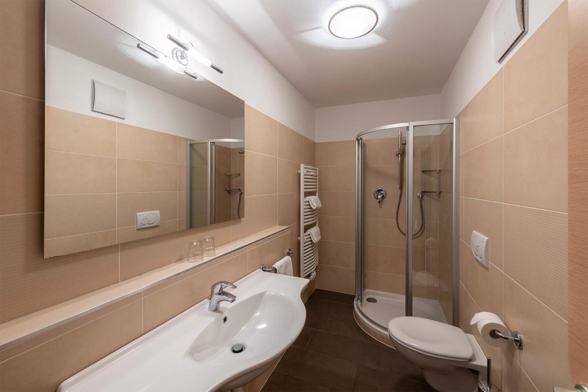 Der Blaue Reiter Aparthotel Schenna Buitenkant foto